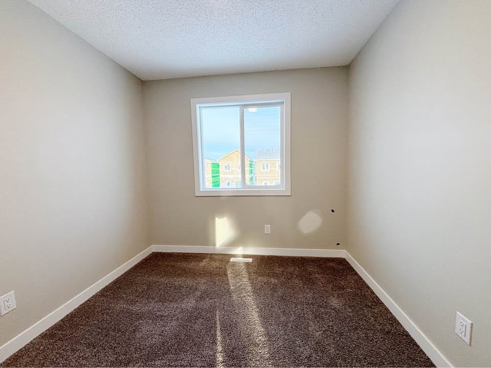 20724 42 Avenue Northwest - Photo 6 of 9