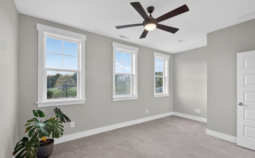 278 Granite Mill Blvd #1 - Photo 4 of 32