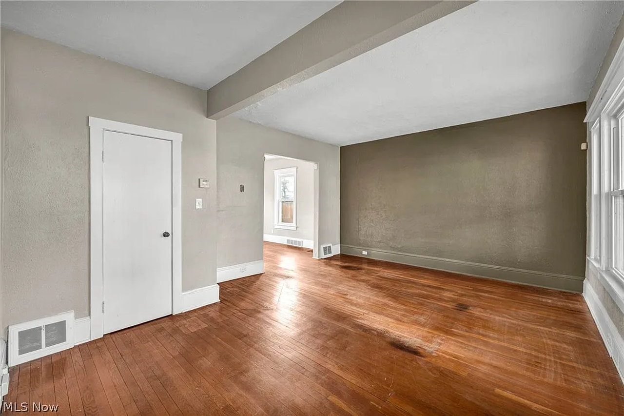 651 E 115th St - Photo 3 of 25