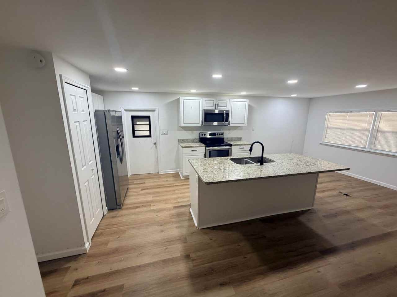 7412 Western Circle Dr - Photo 3 of 14
