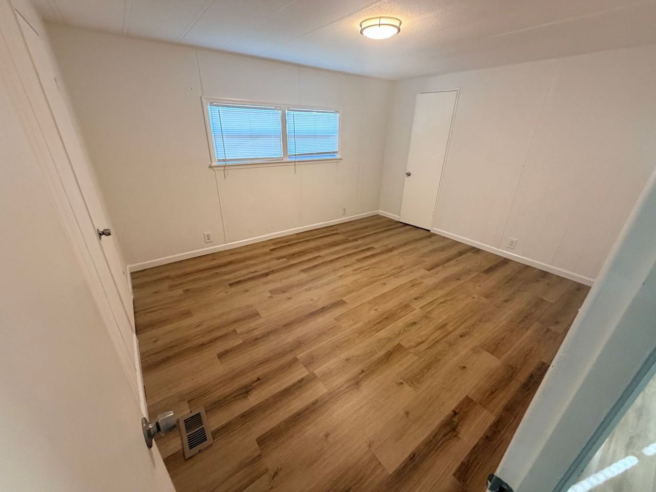 7412 Western Circle Dr - Photo 7 of 14