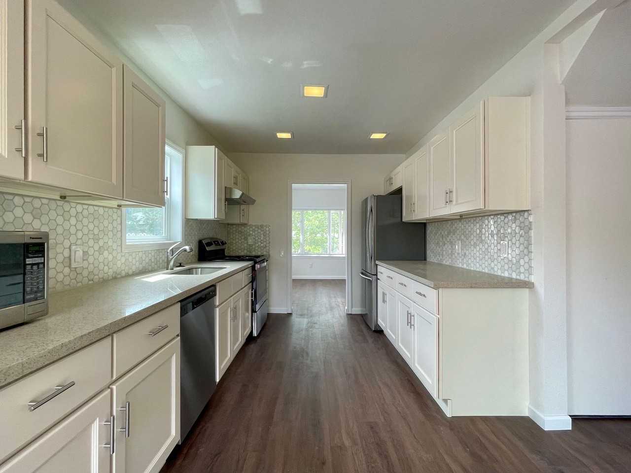 176 26th Ave - Photo 6 of 22