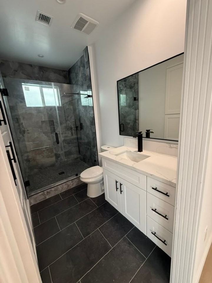 710 Venice Way - Photo 6 of 7