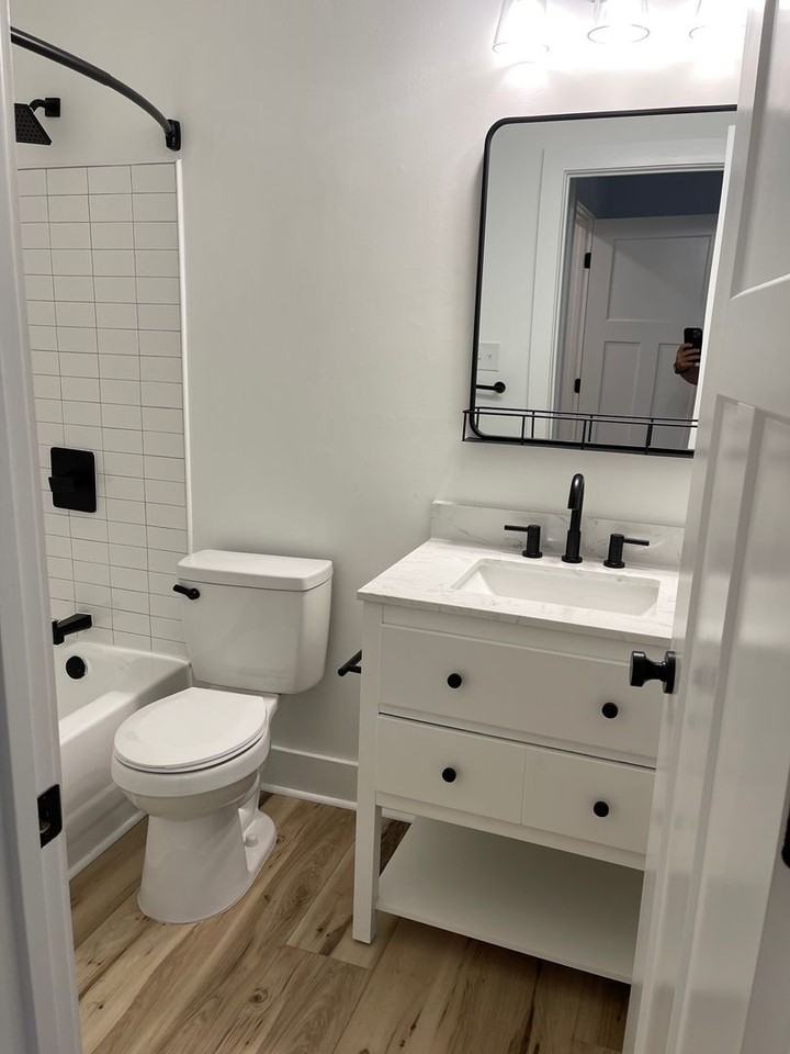 109 Howell St - Photo 2 of 3