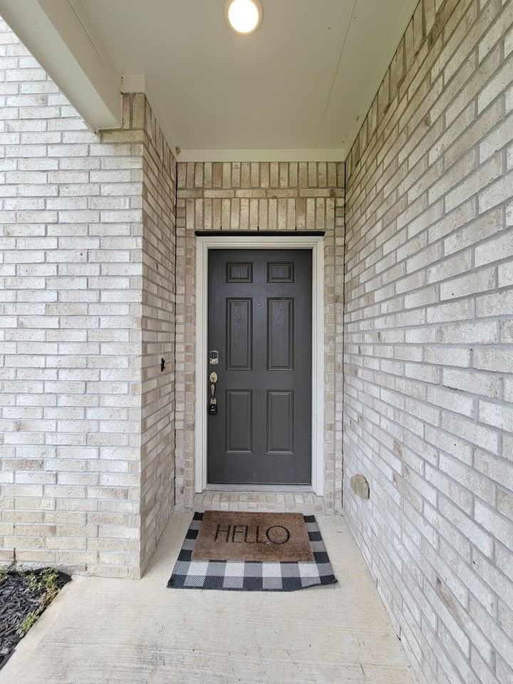 24811 Crimson Pine Dr - Photo 2 of 44