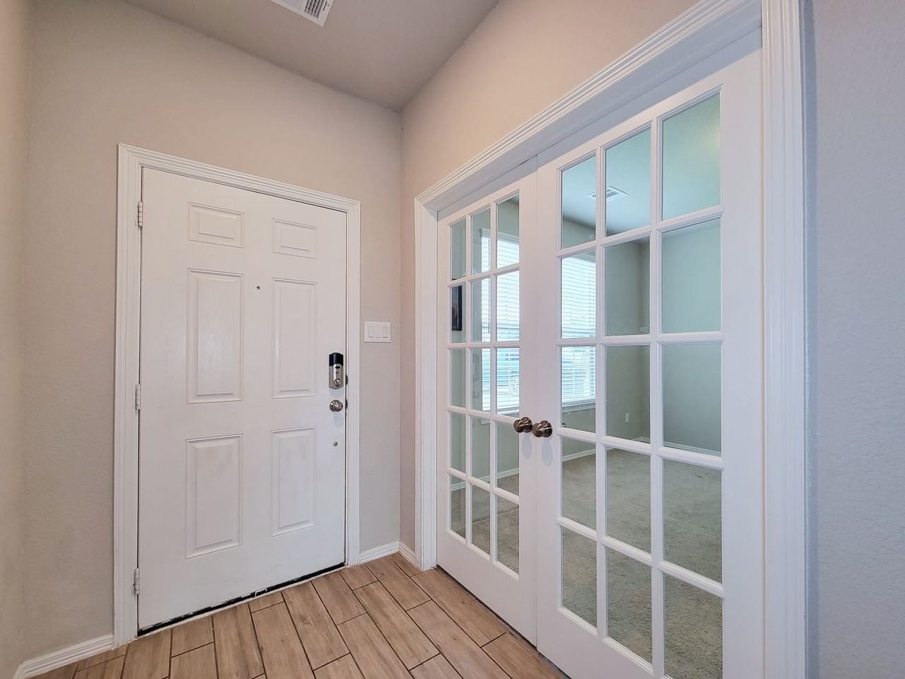 24811 Crimson Pine Dr - Photo 3 of 44