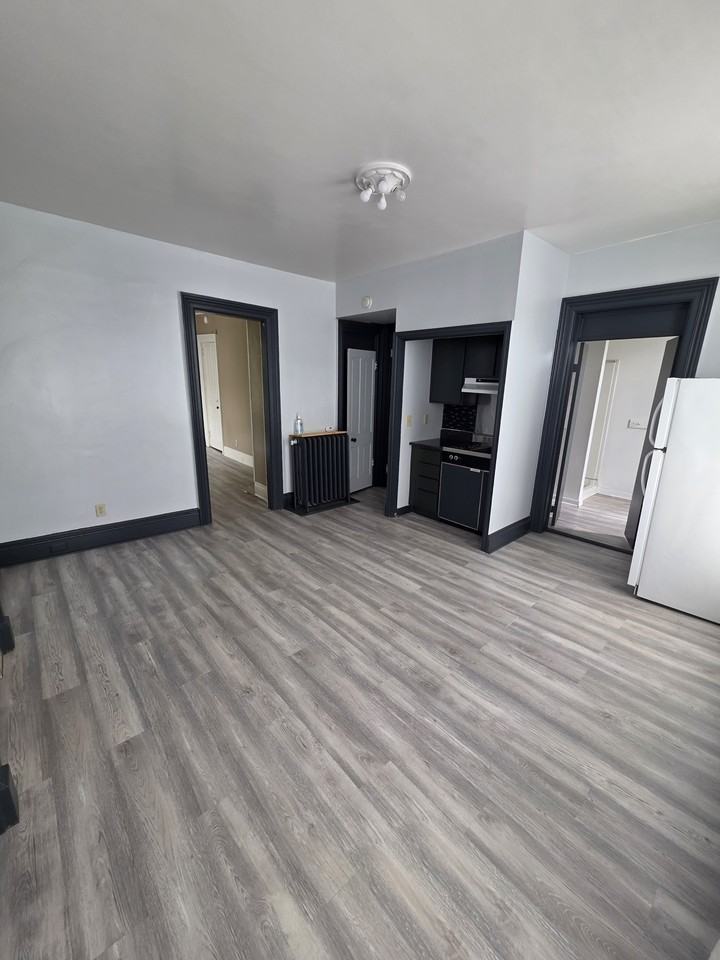 540 W 8th St #540-1 - Photo 2 of 8