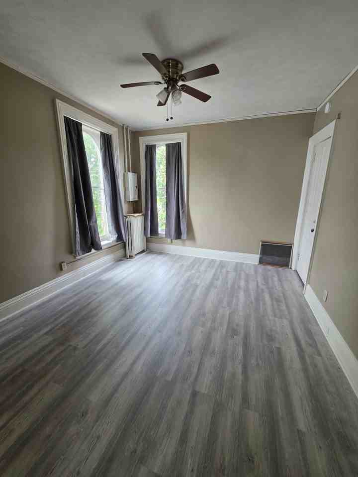 540 W 8th St #540-1 - Photo 3 of 8
