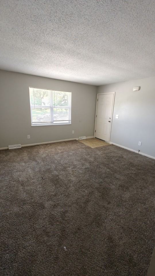 325 Nw 62nd Ter - Photo 3 of 14