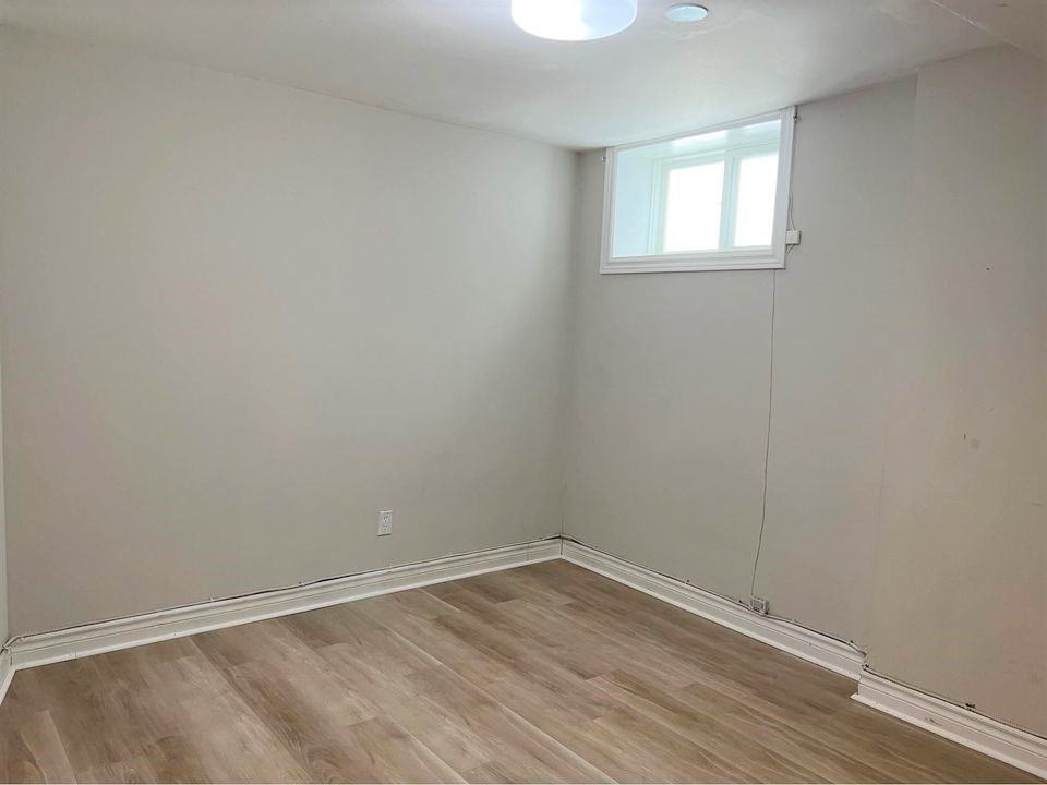 59 Wolverleigh Boulevard - Photo 5 of 8