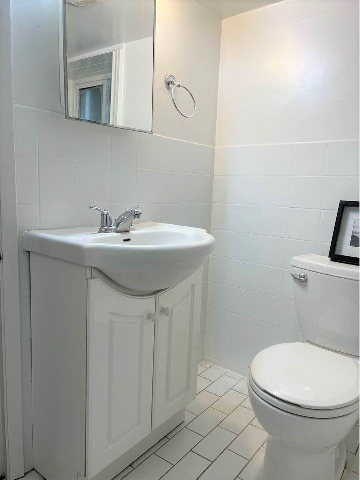 59 Wolverleigh Boulevard - Photo 6 of 8