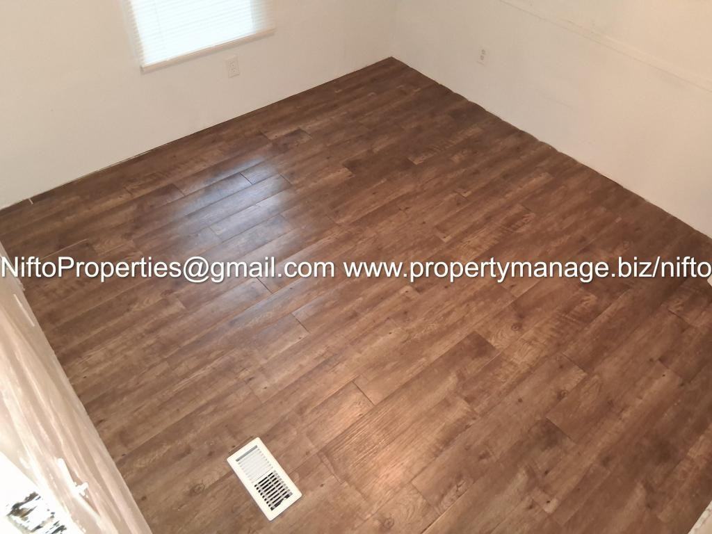 5576 Aenon Ln - Photo 3 of 10