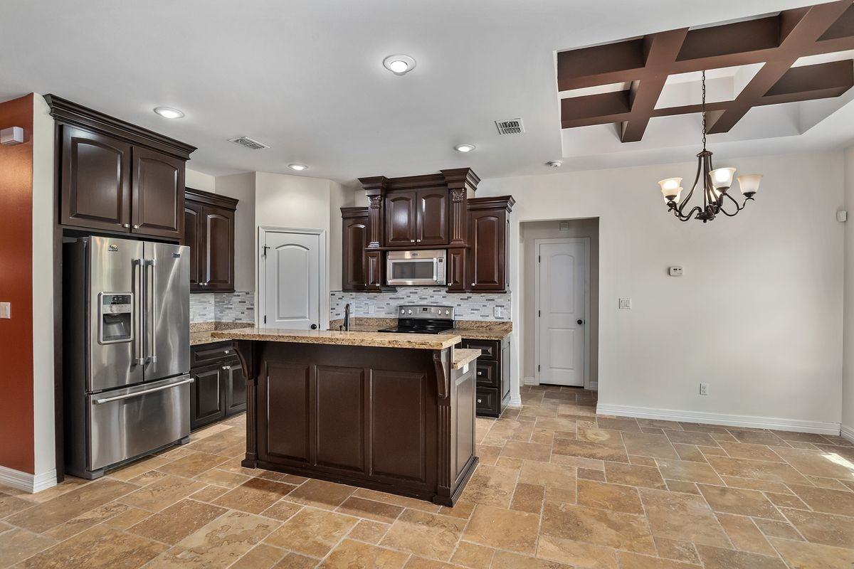 6707 S Rios St - Photo 6 of 17