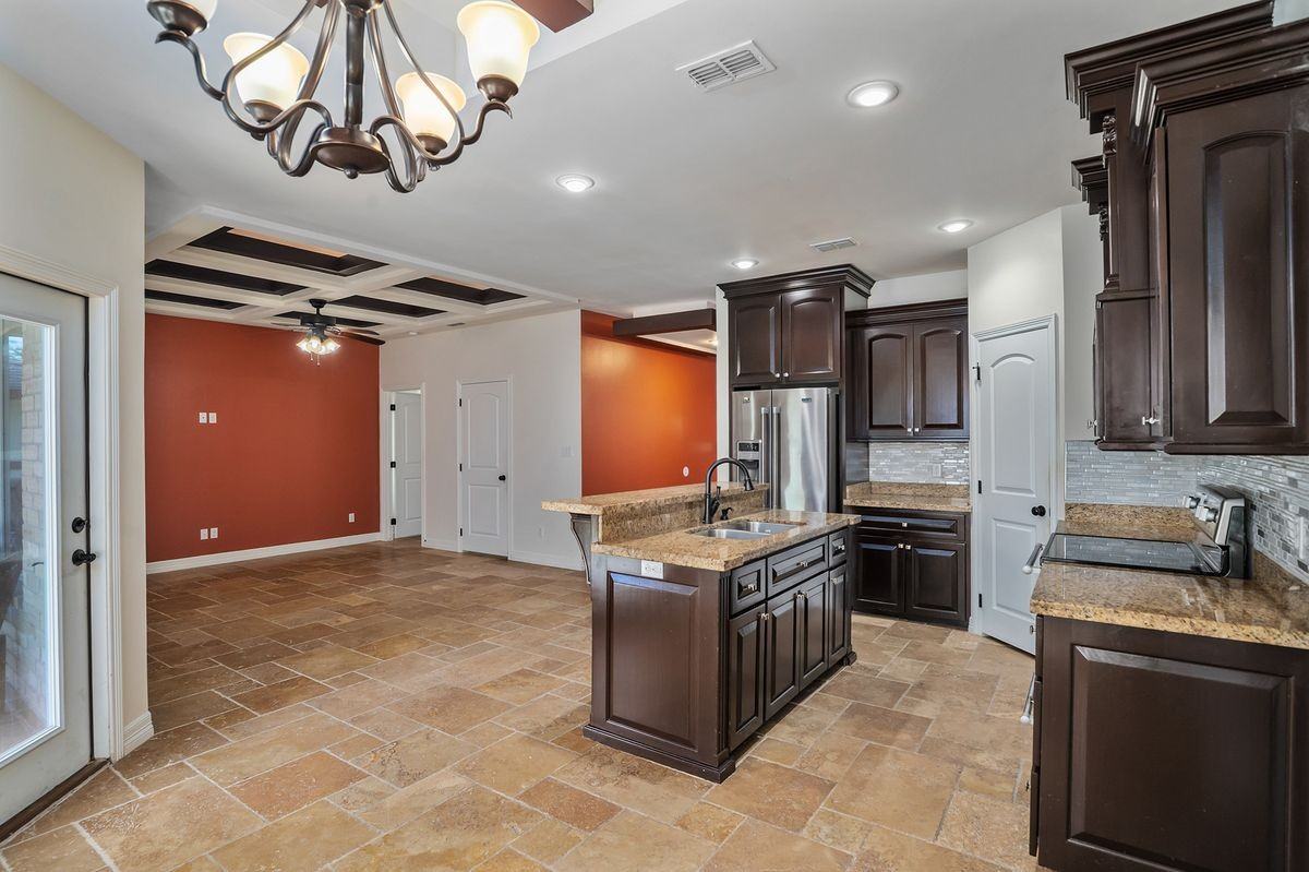 6707 S Rios St - Photo 7 of 17