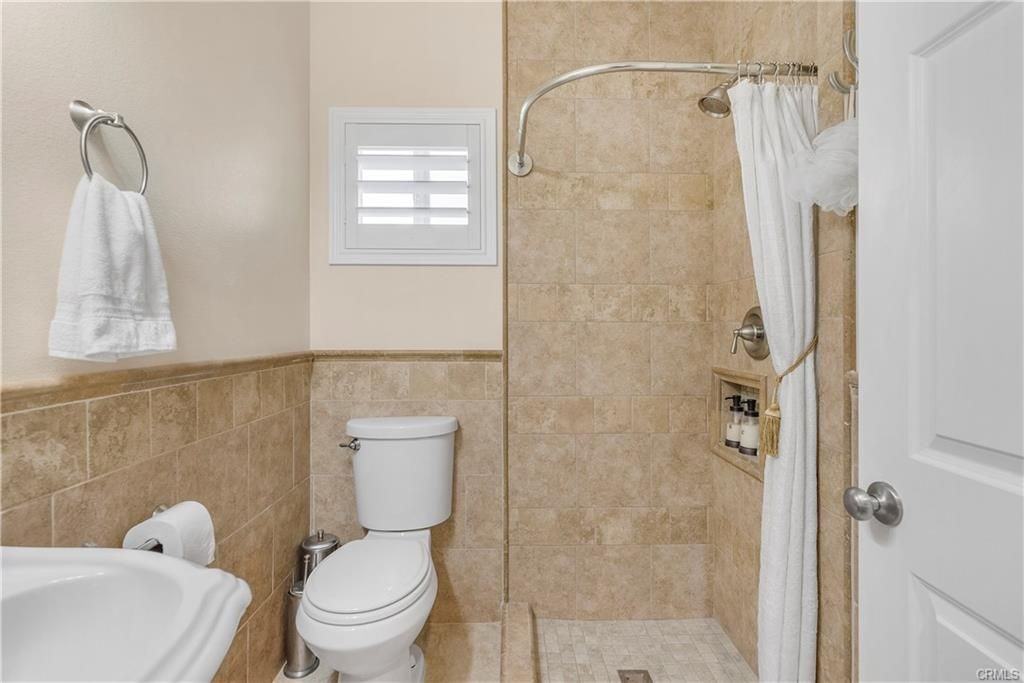 14222 Ashton Ln - Photo 3 of 13
