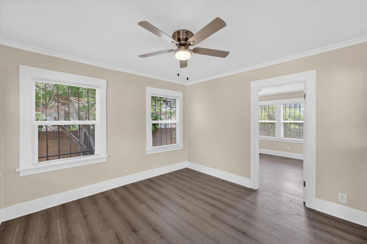 5008 1/2 S Wilton Pl - Photo 5 of 28
