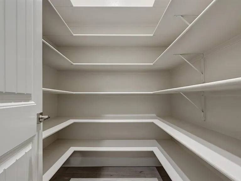 935 Talus Way S - Photo 4 of 23