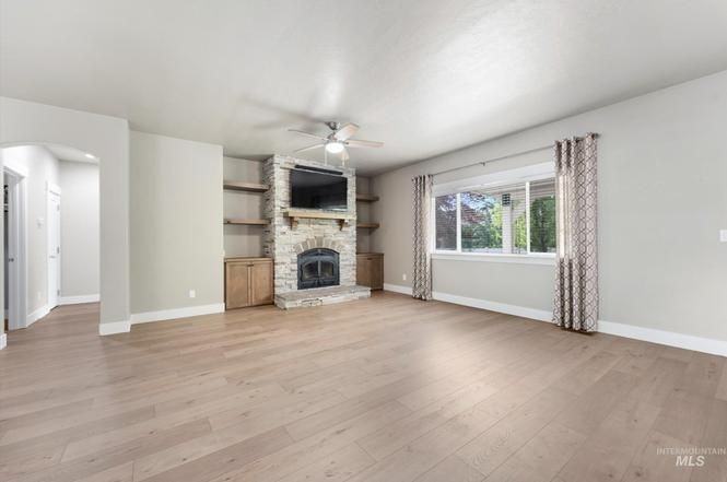 5393 W Rosslare Dr - Photo 4 of 21