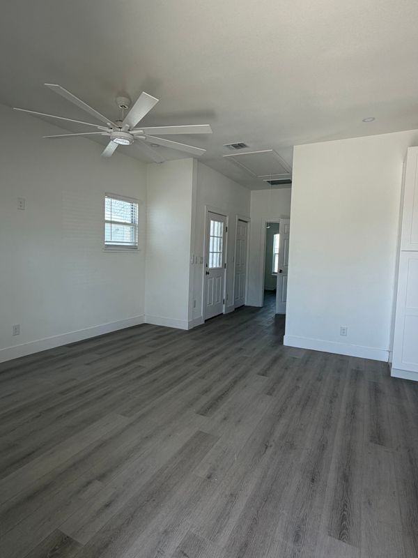 2427 W Southcross Blvd ##2 - Photo 2 of 15