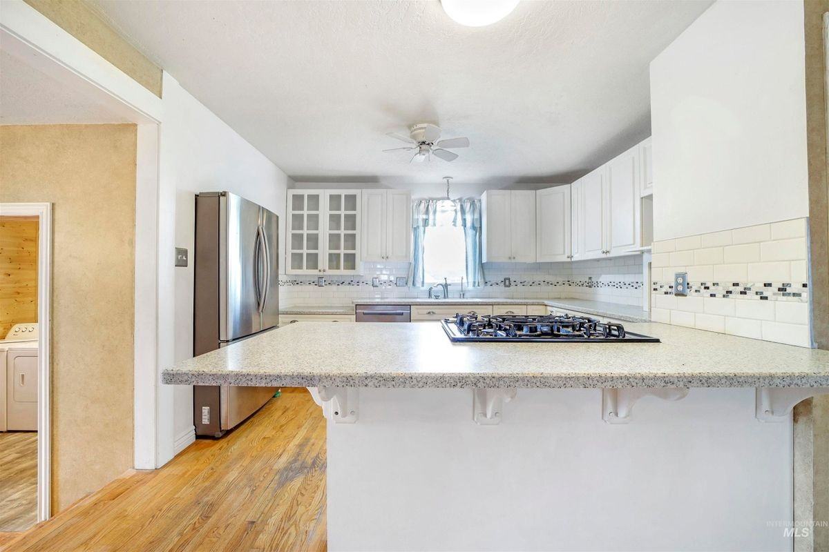 3626 Camille Ln - Photo 4 of 16
