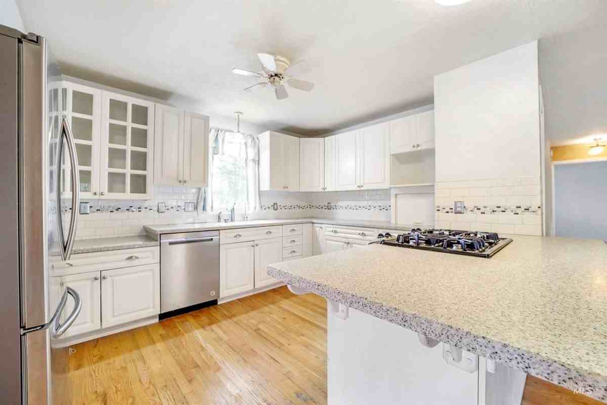 3626 Camille Ln - Photo 5 of 16