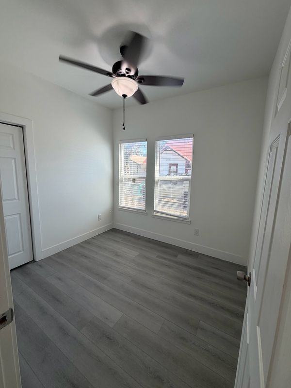 2427 W Southcross Blvd ##1 - Photo 7 of 16