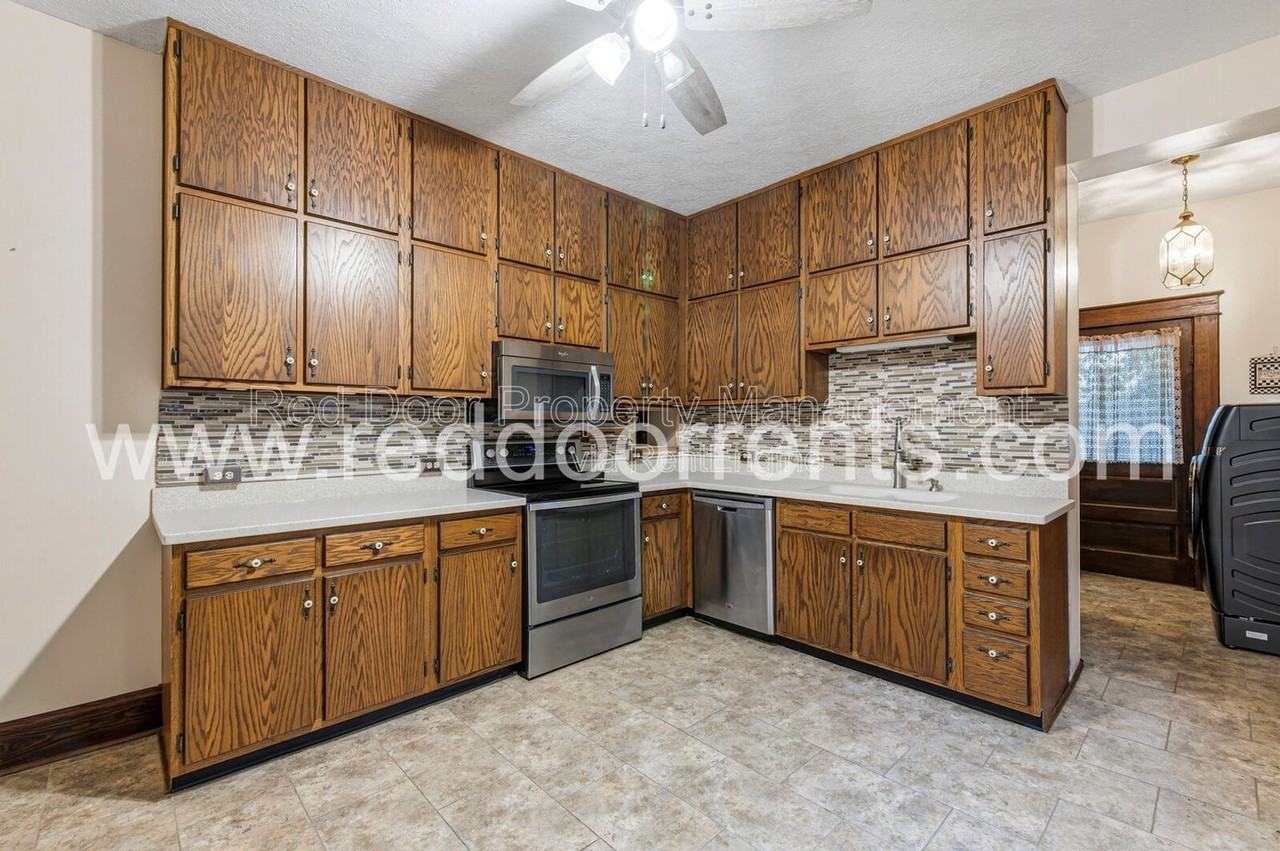 71 W High St - Photo 7 of 48