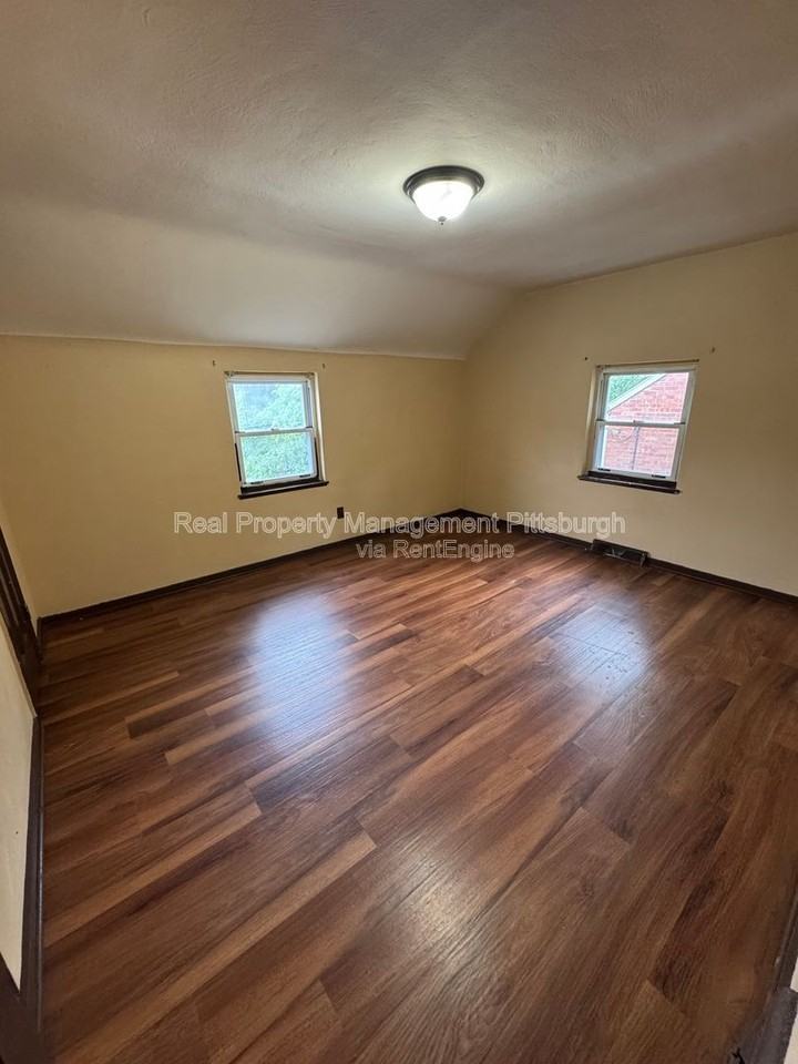 48 Wenzell Pl - Photo 6 of 11