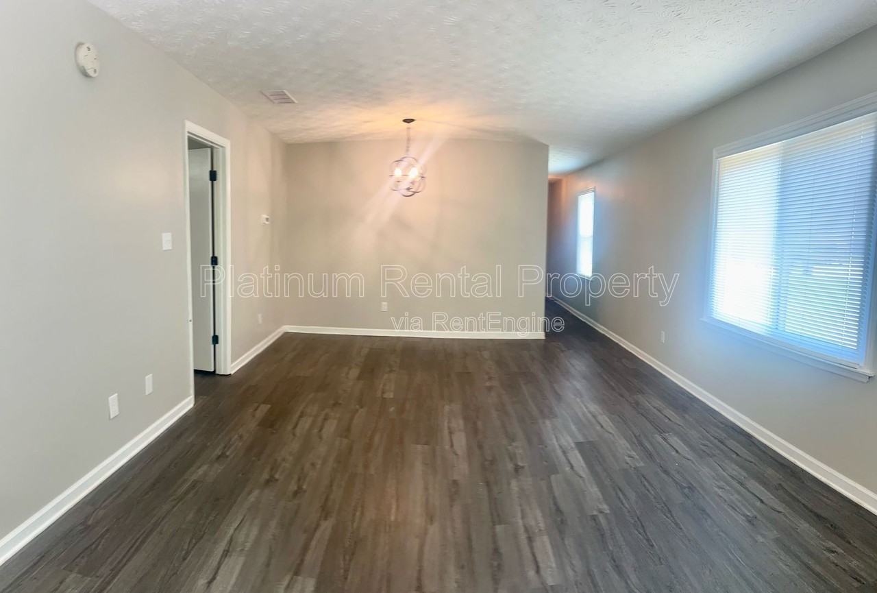 1614 Riverside Trl Ne - Photo 5 of 20