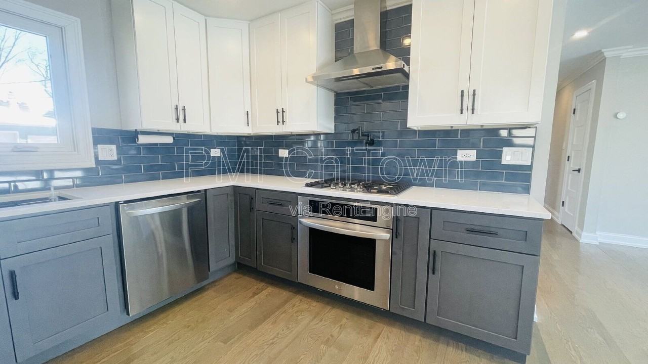 413 N Forest Ave - Photo 6 of 15