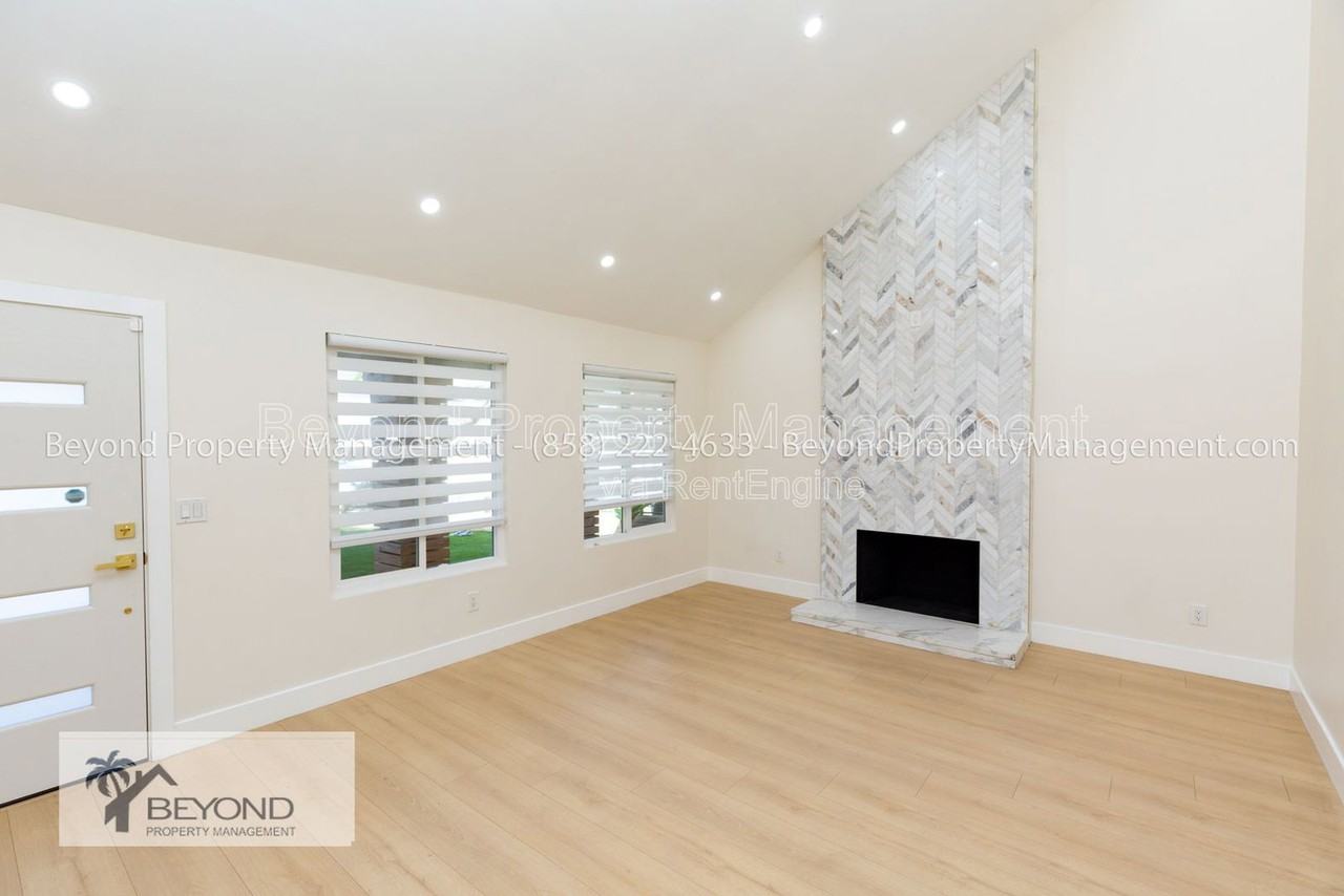 8987 Jade Coast Ln - Photo 6 of 21