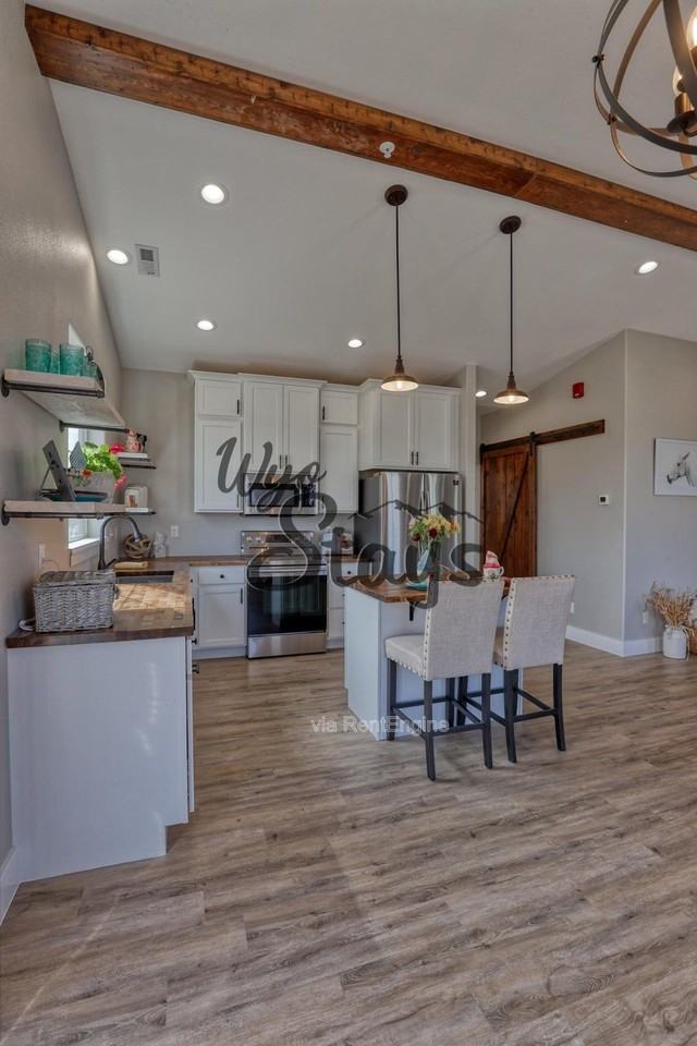 847 Lincoln Dr #201 - Photo 4 of 26