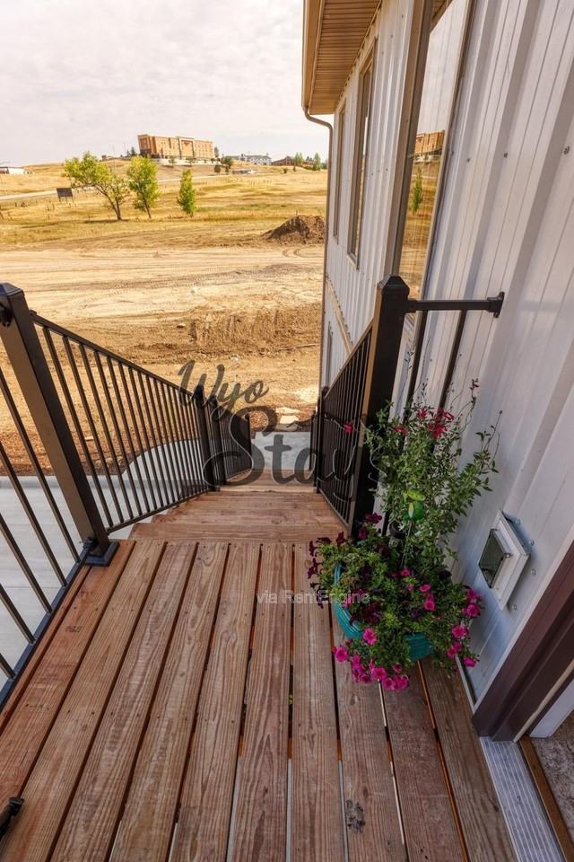 847 Lincoln Dr #201 - Photo 5 of 26