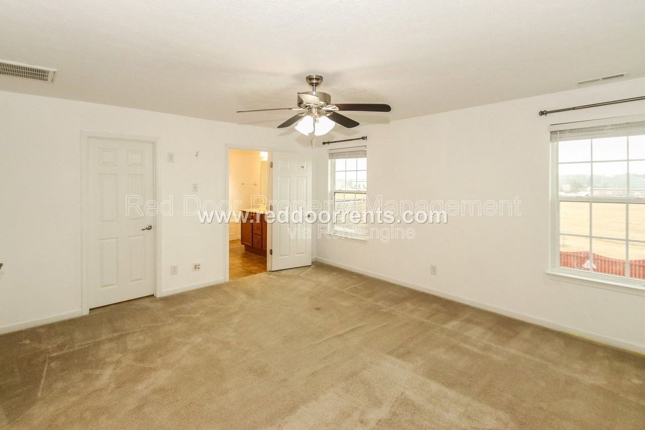 10031 Golden Dr - Photo 4 of 23