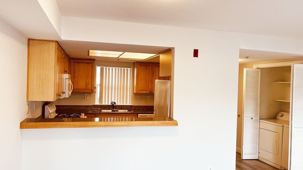 90 Athol Ave #1D - Photo 3 of 29