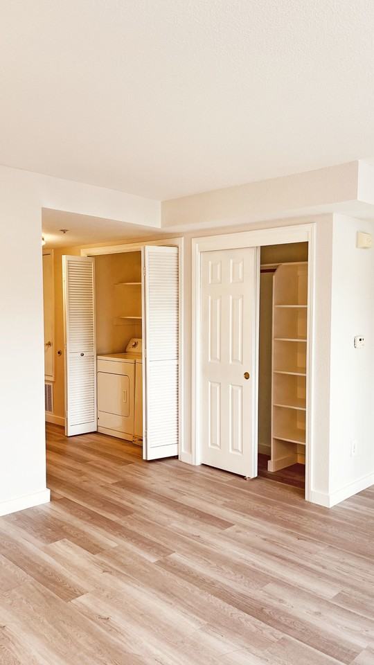 90 Athol Ave #1D - Photo 5 of 29