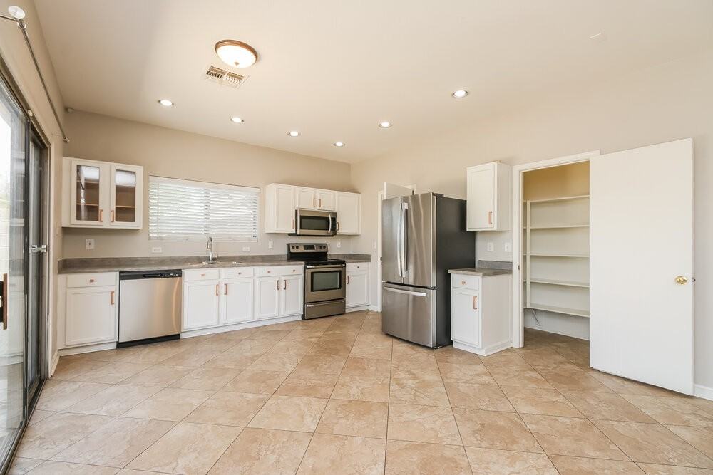 11552 E Flower Cir - Photo 7 of 17
