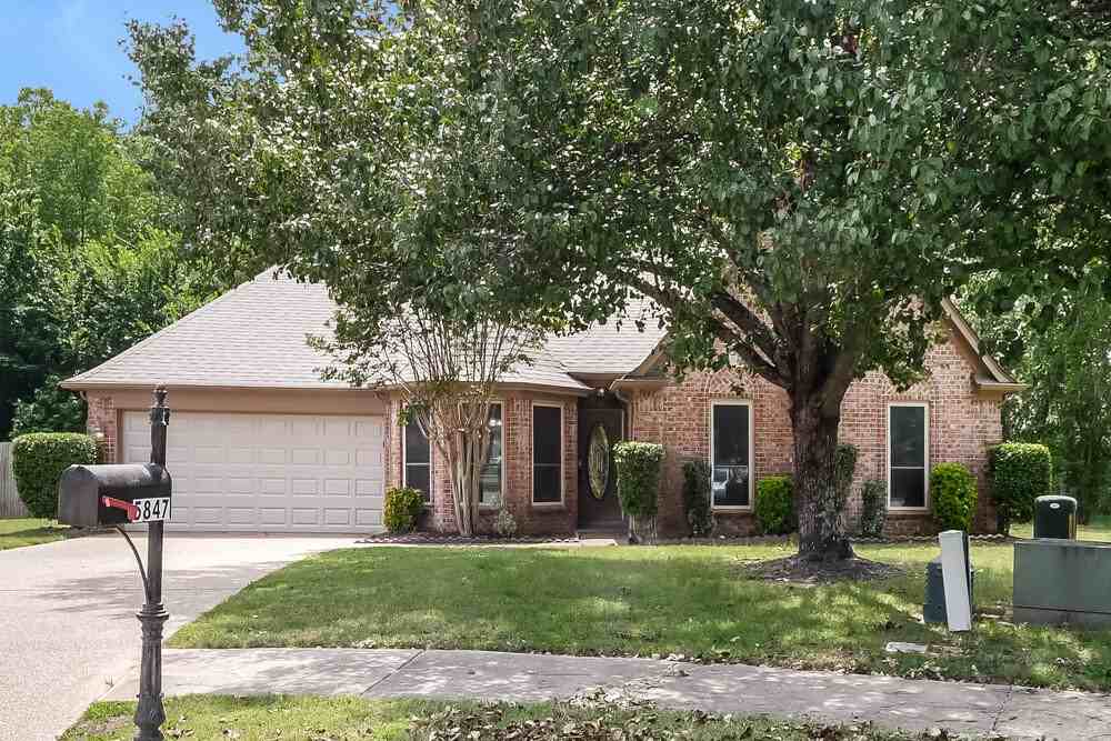 5847 Wendover Cv - Photo 3 of 16