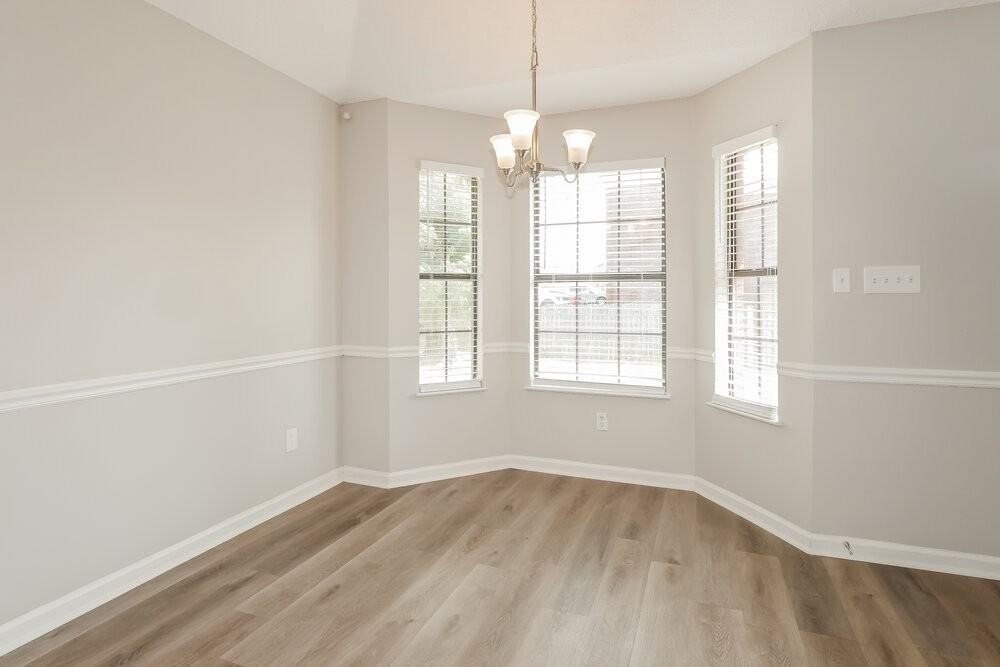 10873 E Ridge Dr - Photo 6 of 16