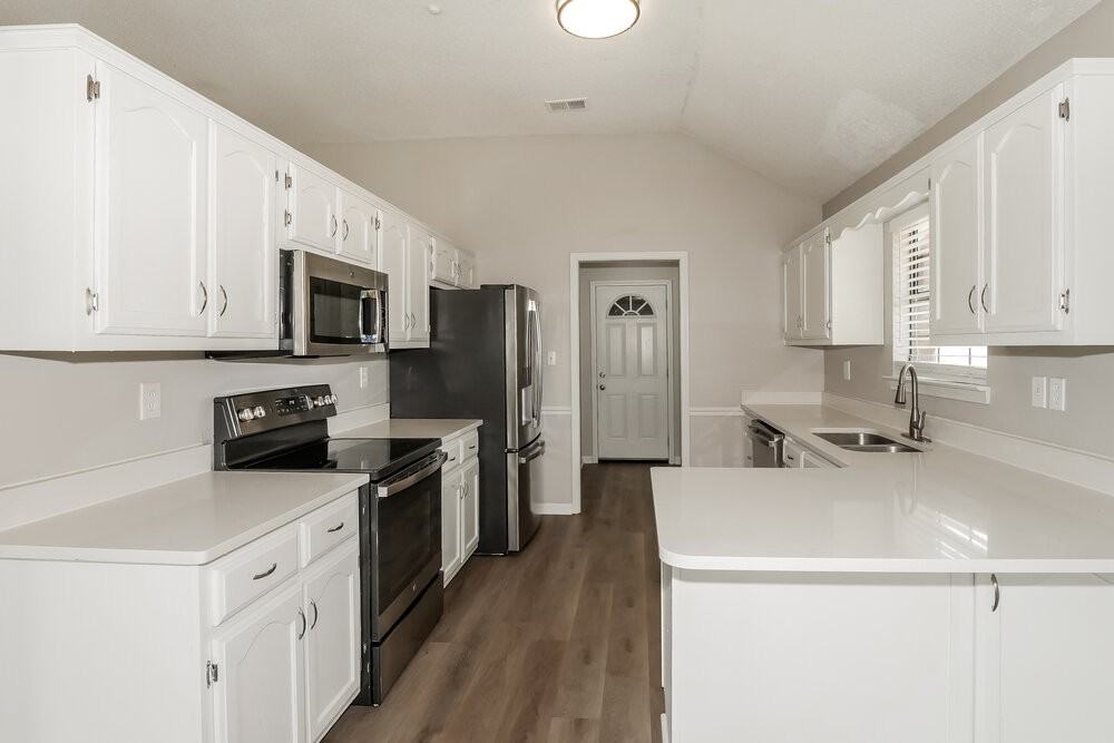 10873 E Ridge Dr - Photo 7 of 16