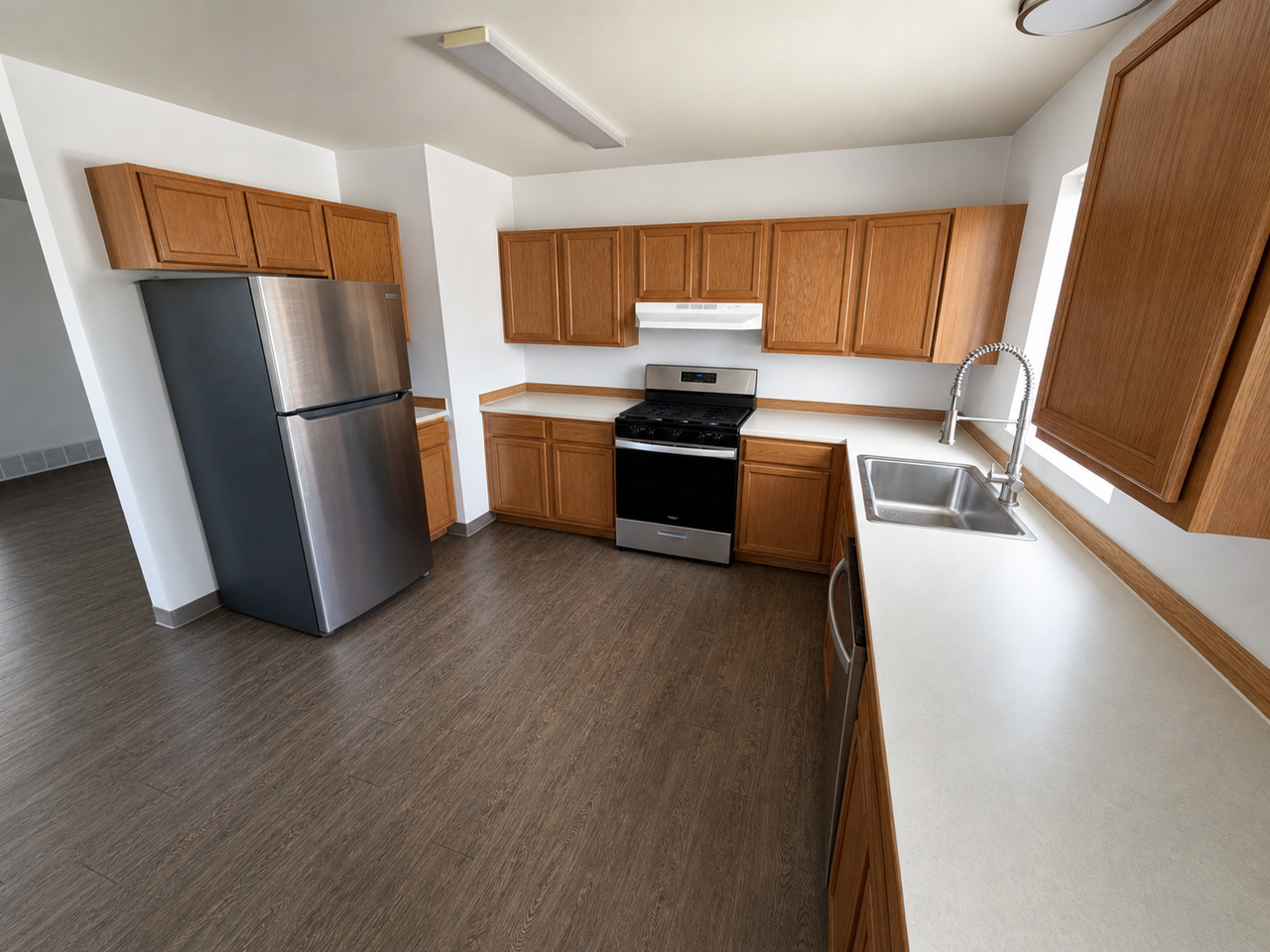 63 E 100 N - Photo 3 of 12