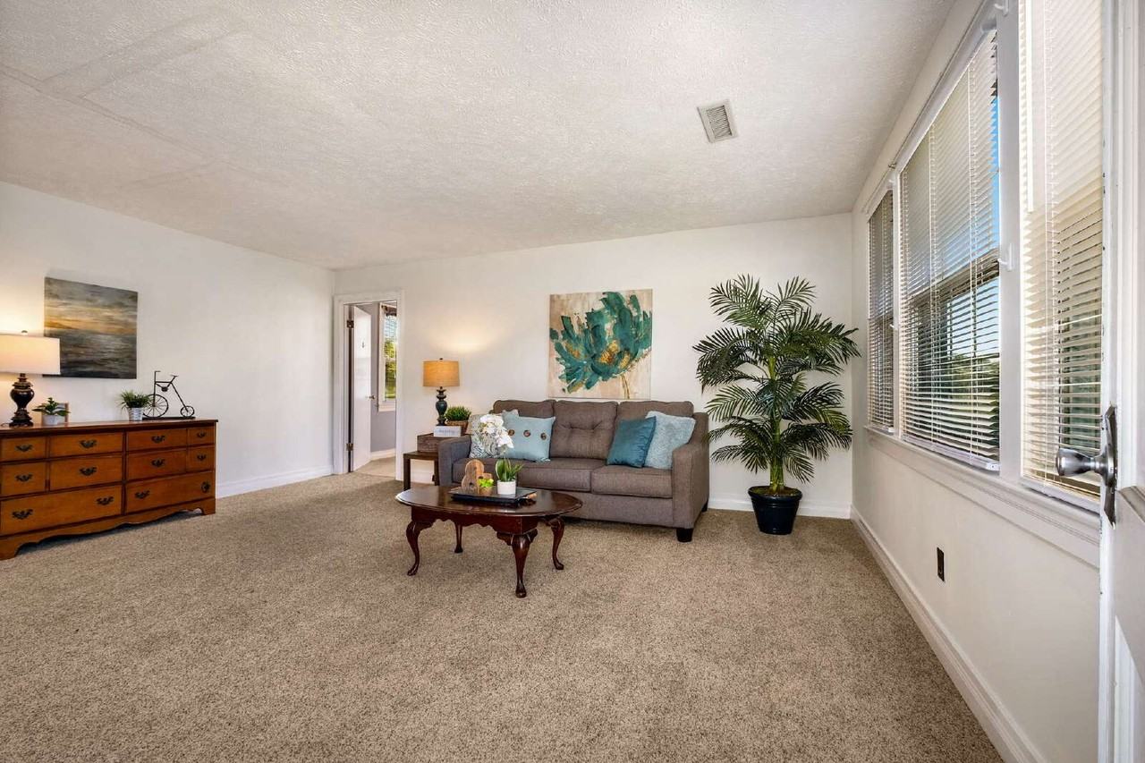 7172 Lascassas Pike - Photo 2 of 25