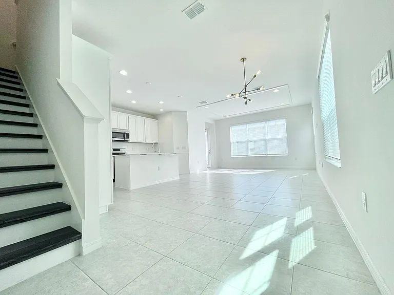 6331 Camino Dr - Photo 4 of 50