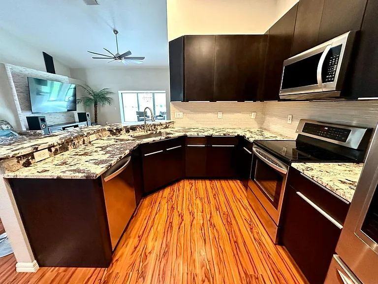 2227 Misty Ct - Photo 4 of 37