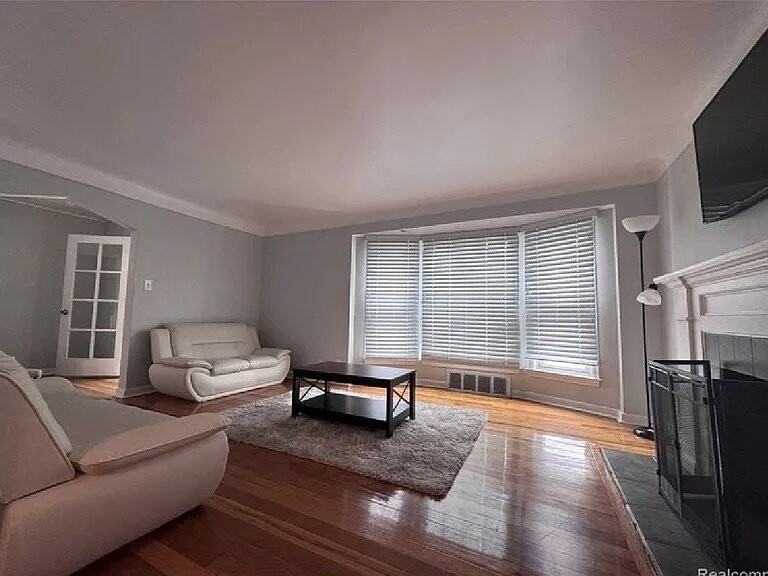 3151 Ewald Cir - Photo 4 of 13