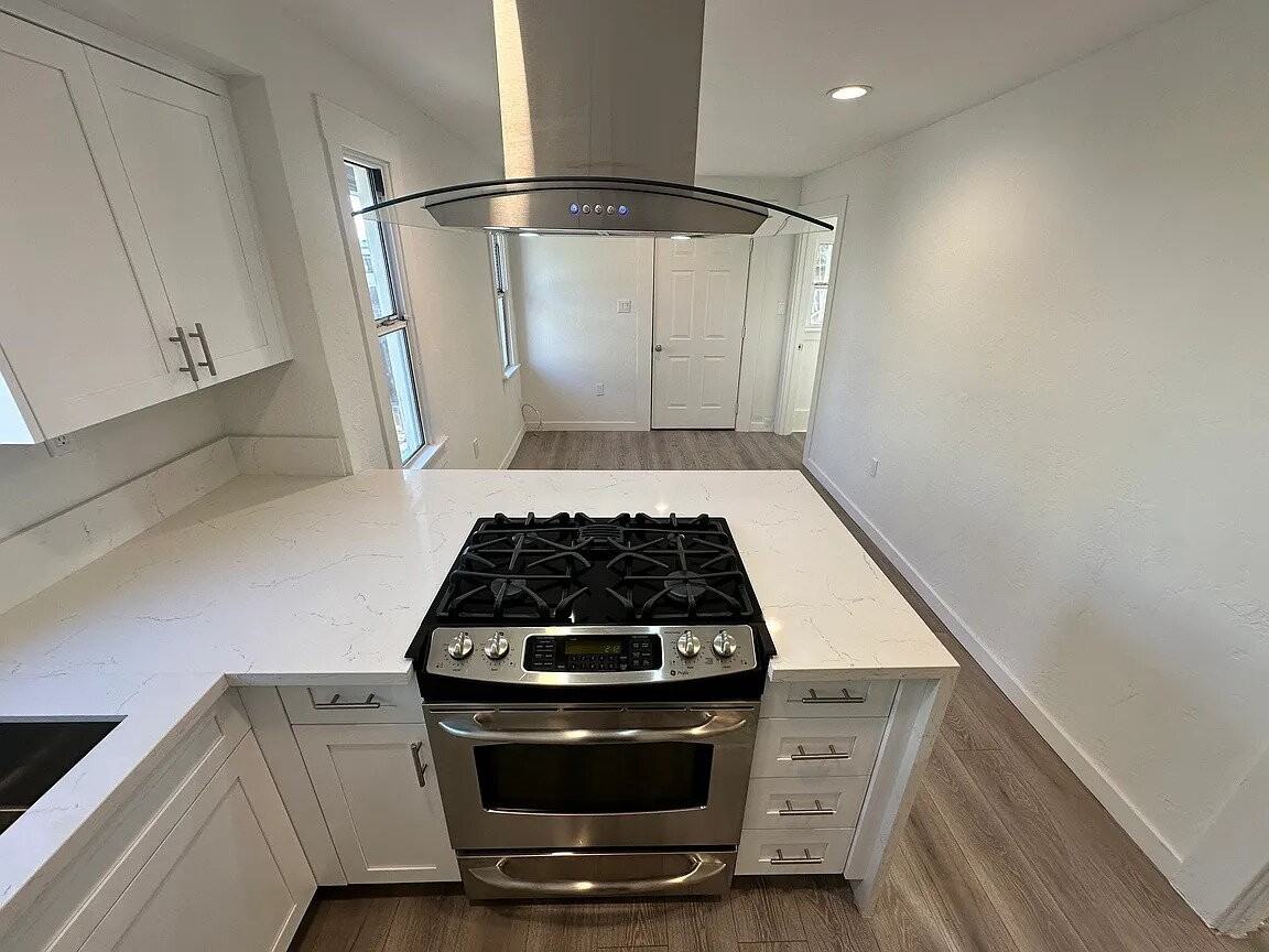 4225 Central Ave - Photo 4 of 16