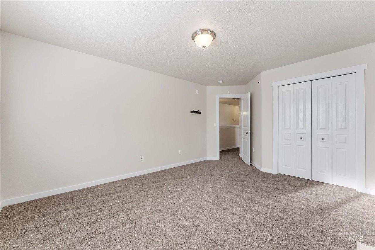 1251 E Palermo St - Photo 3 of 23