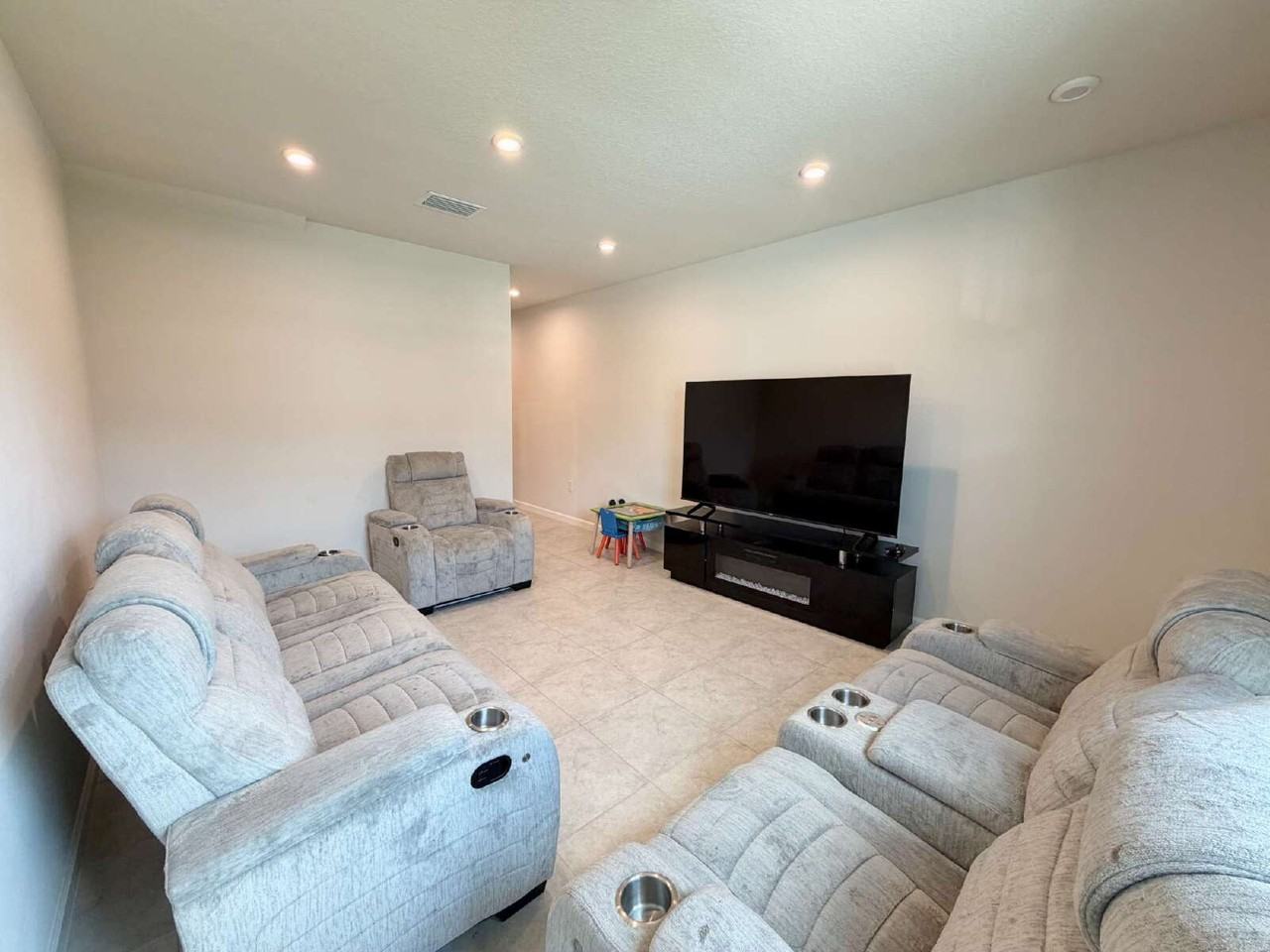12040 Grizzly Ln - Photo 4 of 21