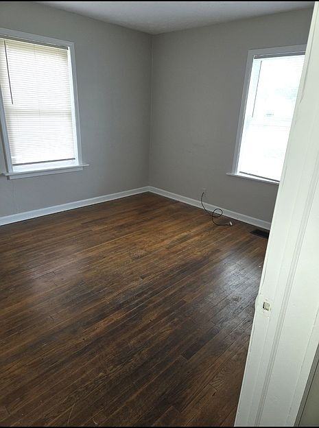 3349 Olive St - Photo 5 of 9