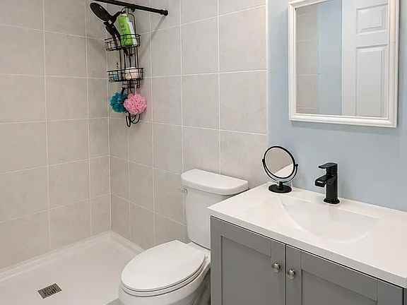1679 Road 5601 - Photo 3 of 4